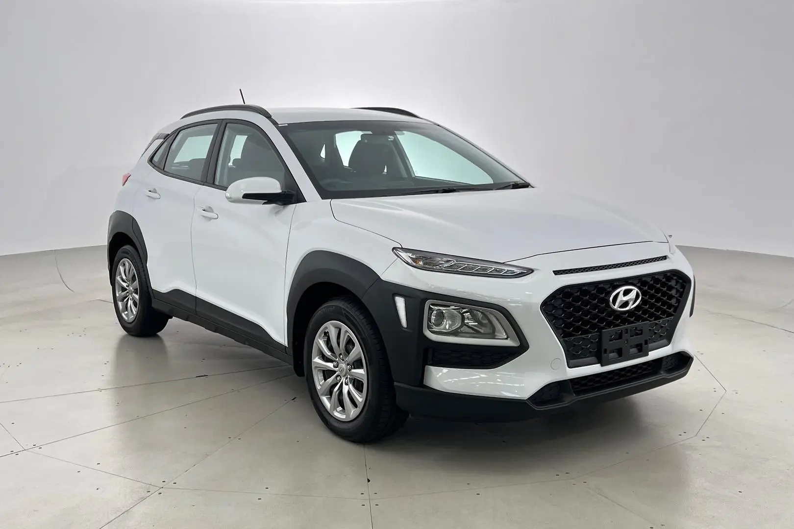 2019 Hyundai Kona Gallery Image 1