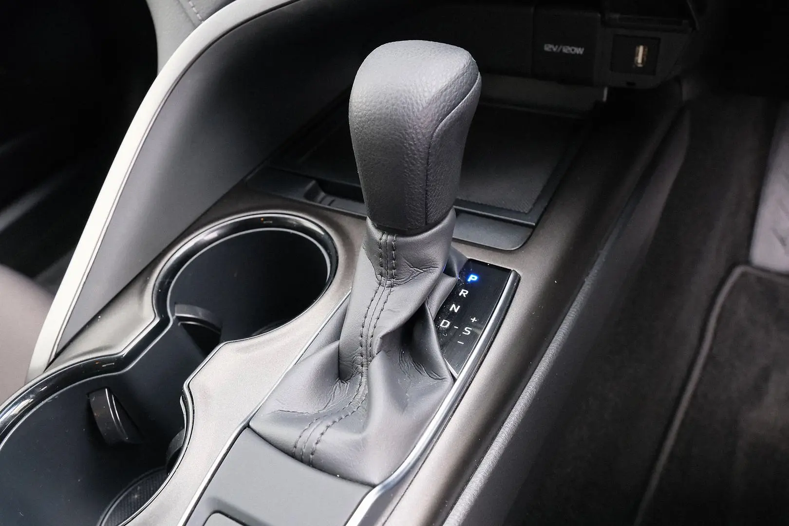 2024 Toyota Camry Gallery Image 18