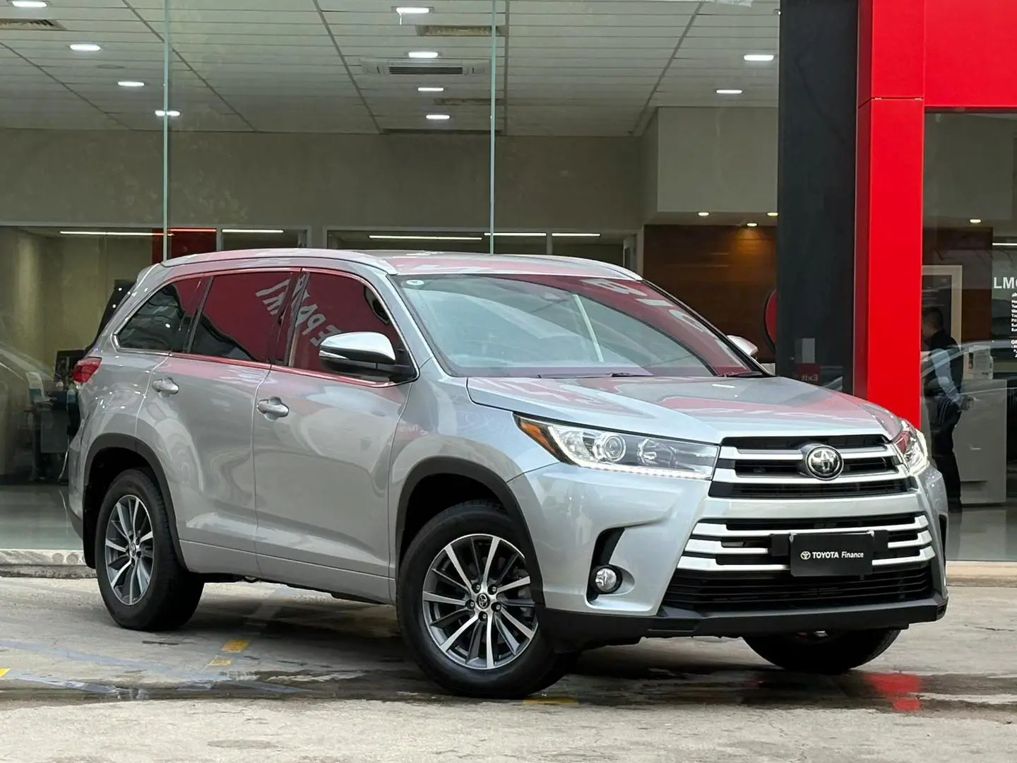 2019 Toyota Kluger Gallery Image 1
