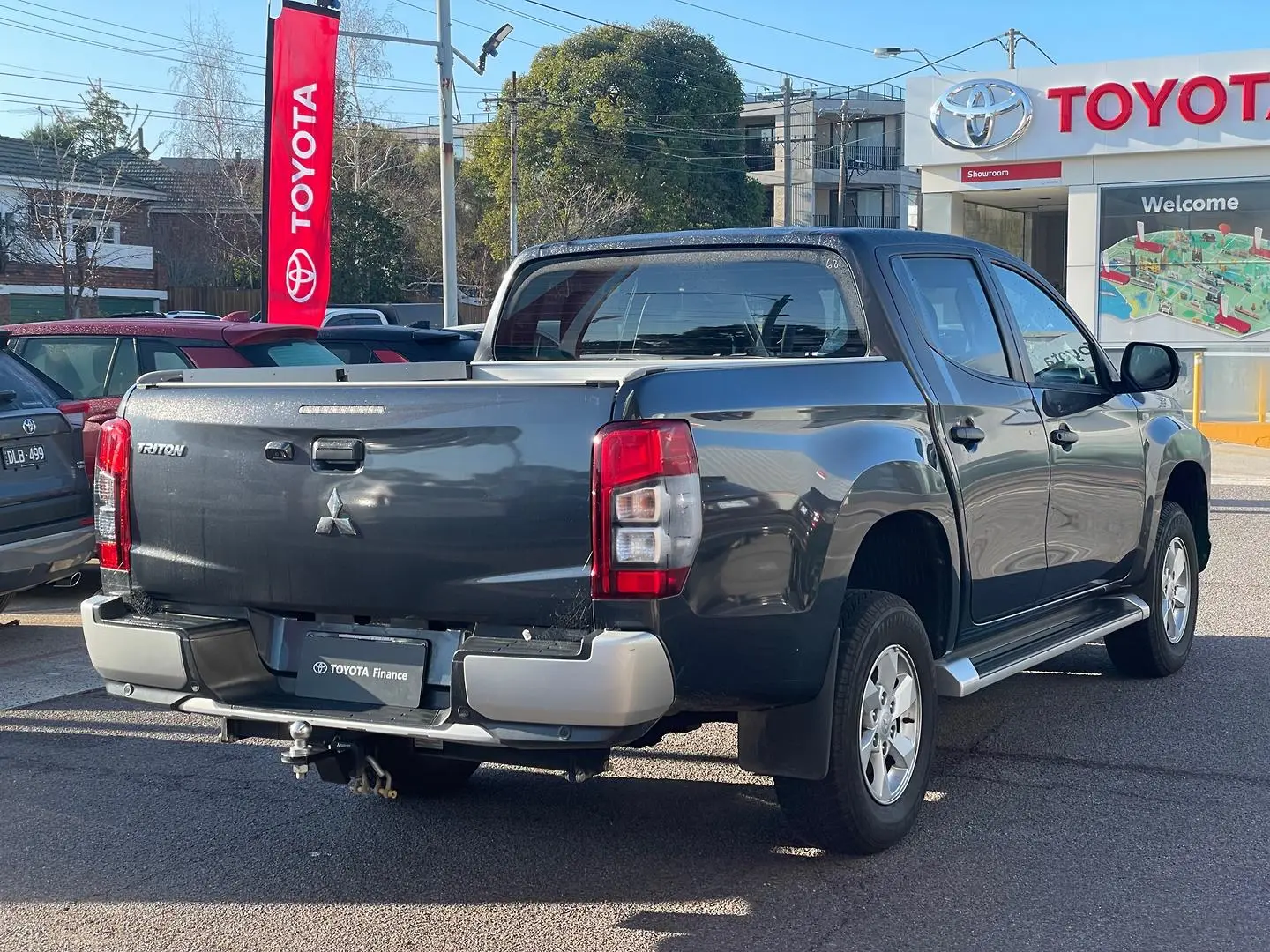 2022 Mitsubishi Triton Gallery Image 4