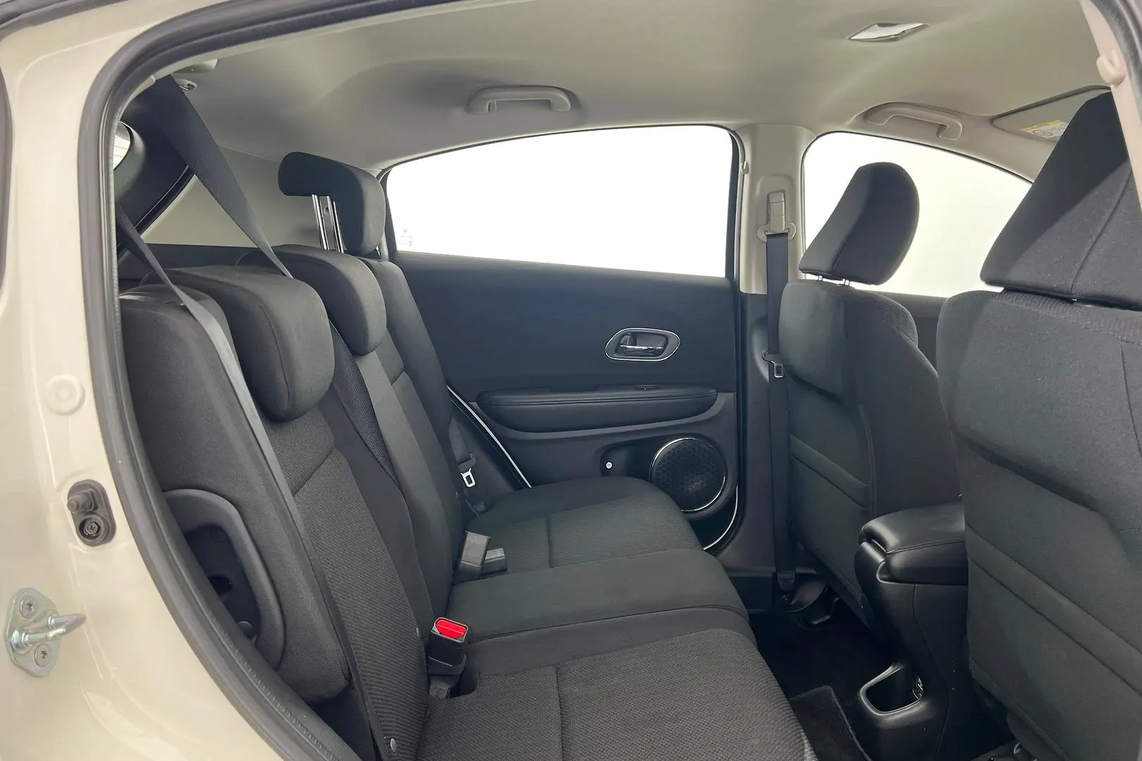 2018 Honda HR-V Gallery Image 19