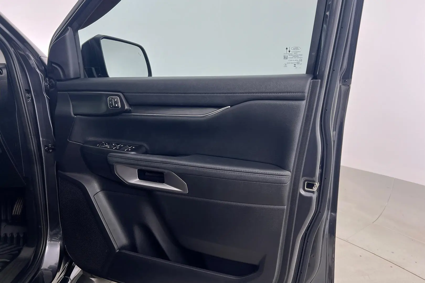 2023 Ford Everest Gallery Image 13
