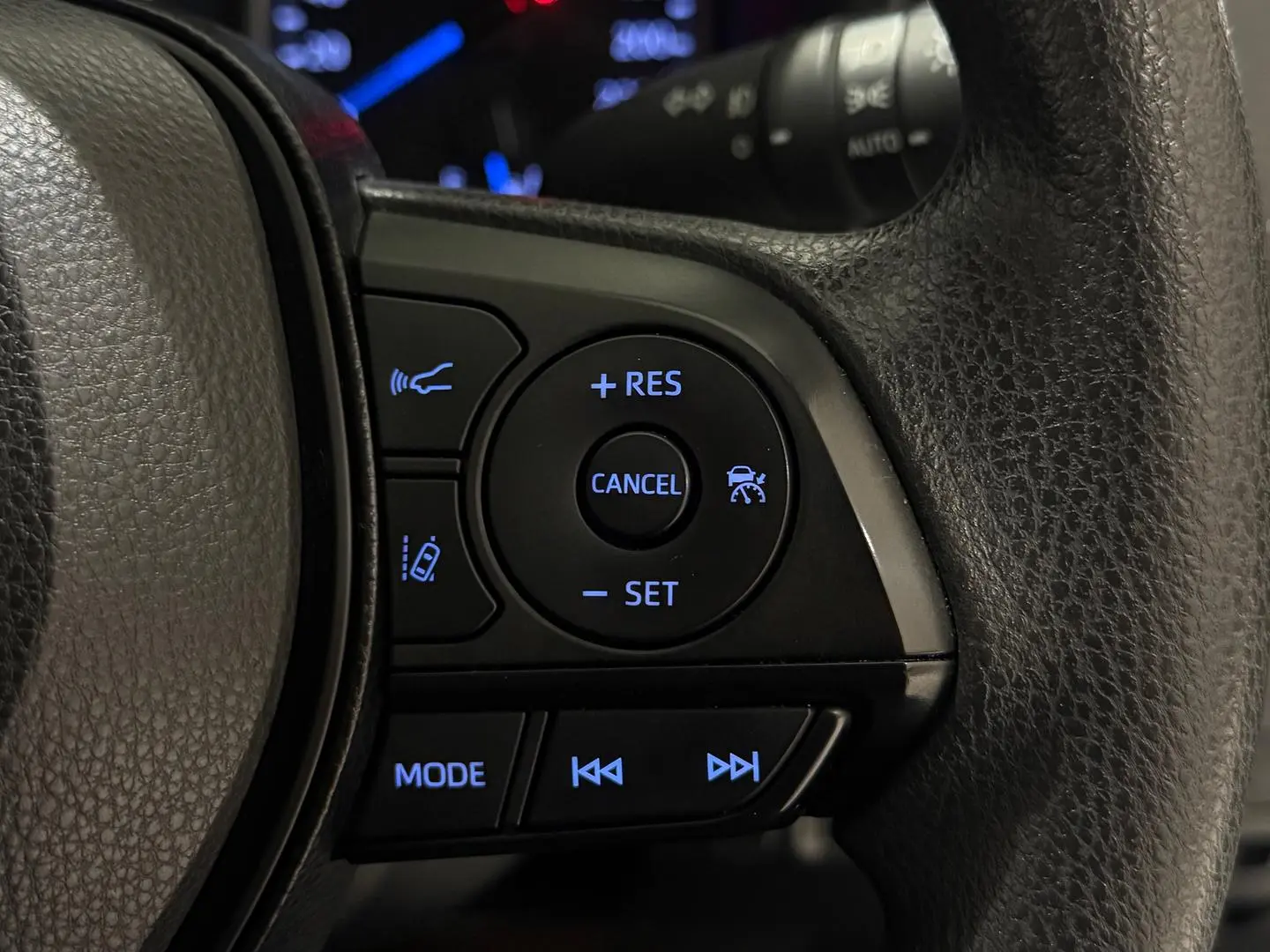 2020 Toyota RAV4 Gallery Image 21
