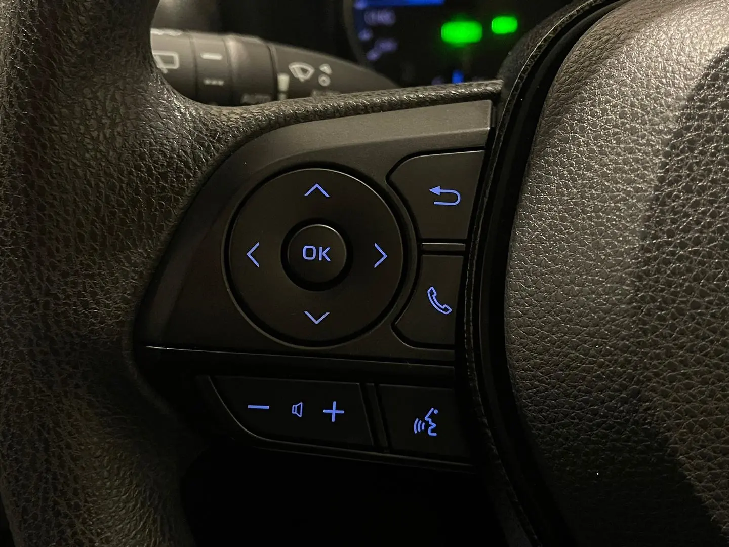 2022 Toyota RAV4 Gallery Image 21