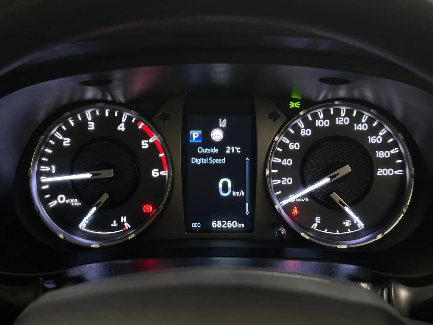 2021 Toyota Hilux Gallery Image 19