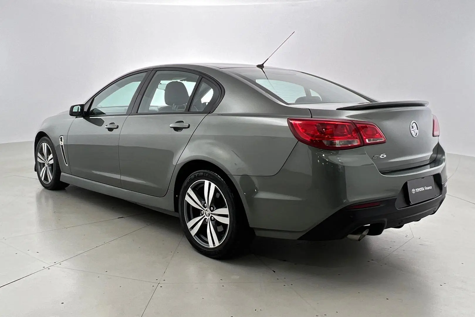 2014 Holden Commodore Gallery Image 7