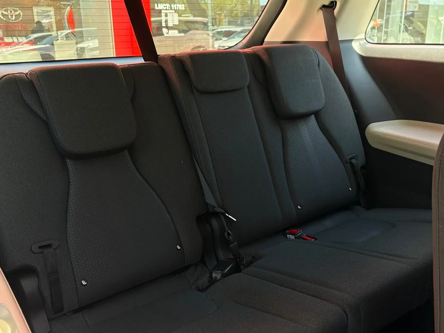 2022 Kia Carnival Gallery Image 14