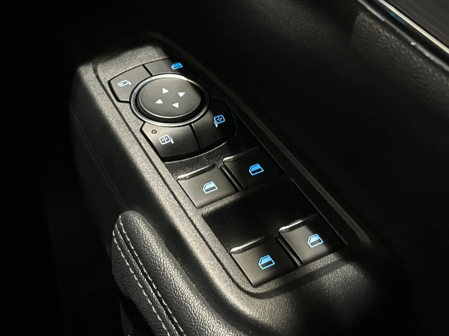 2023 Ford Everest Gallery Image 26