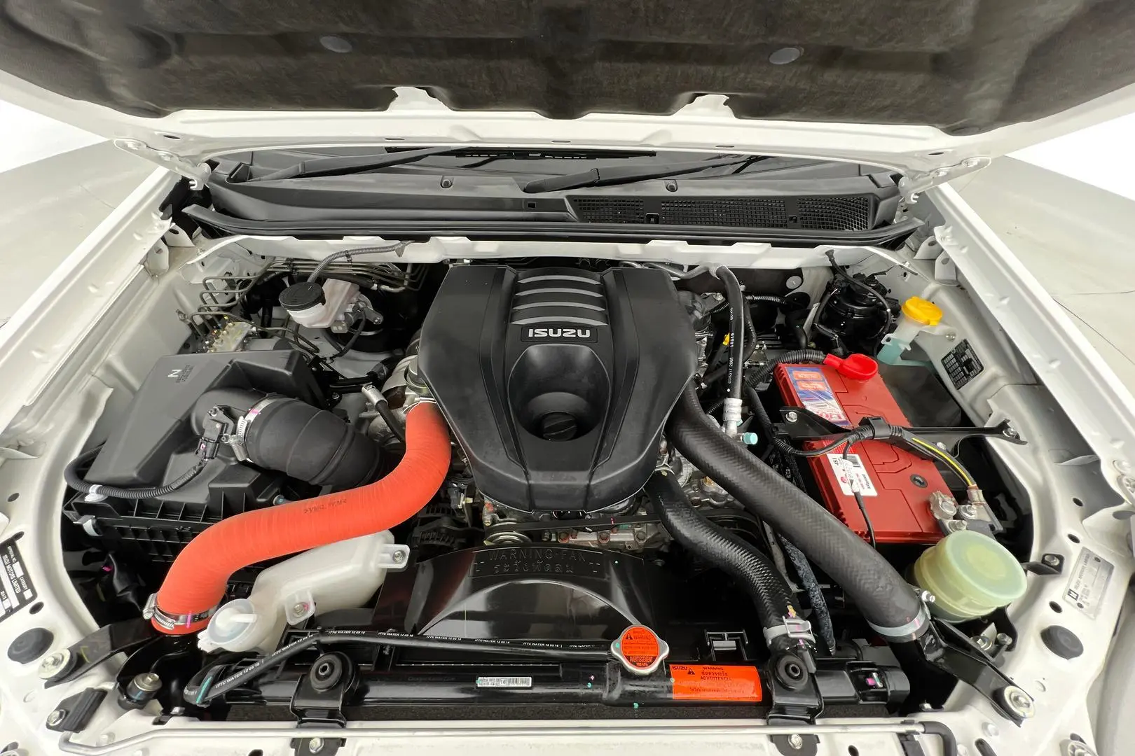2018 Isuzu MU-X Gallery Image 21