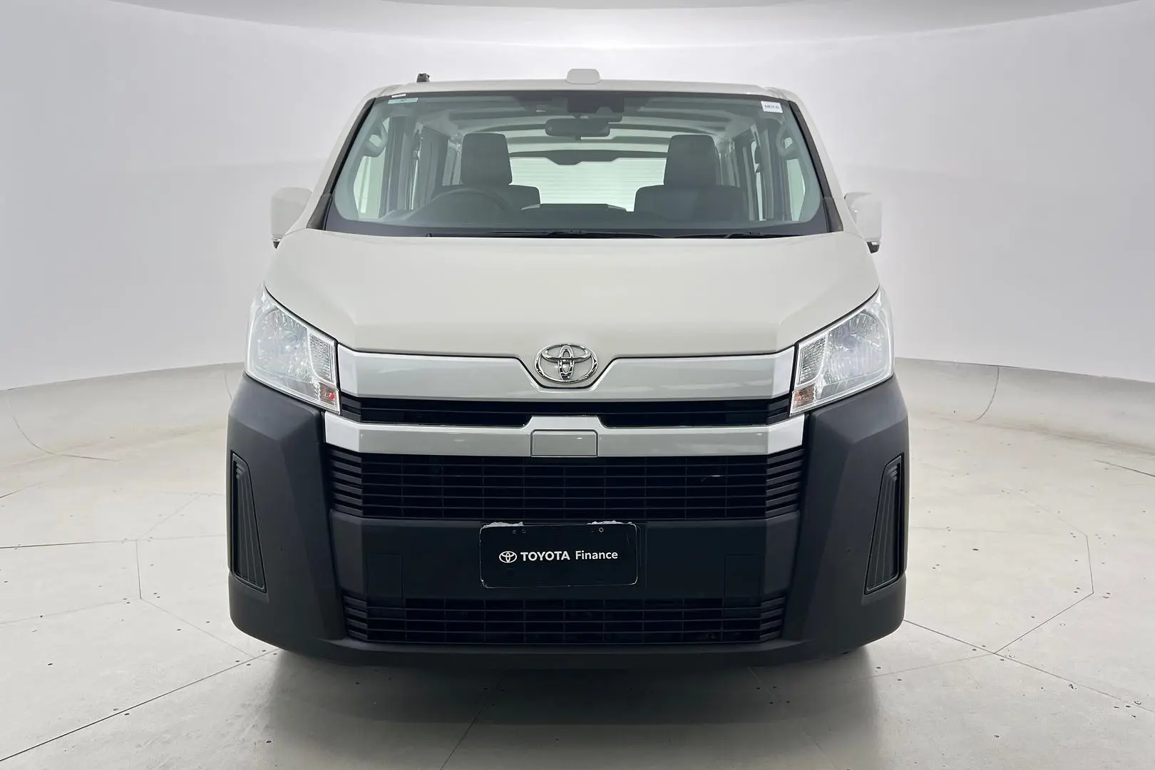 2022 Toyota Hiace Gallery Image 10