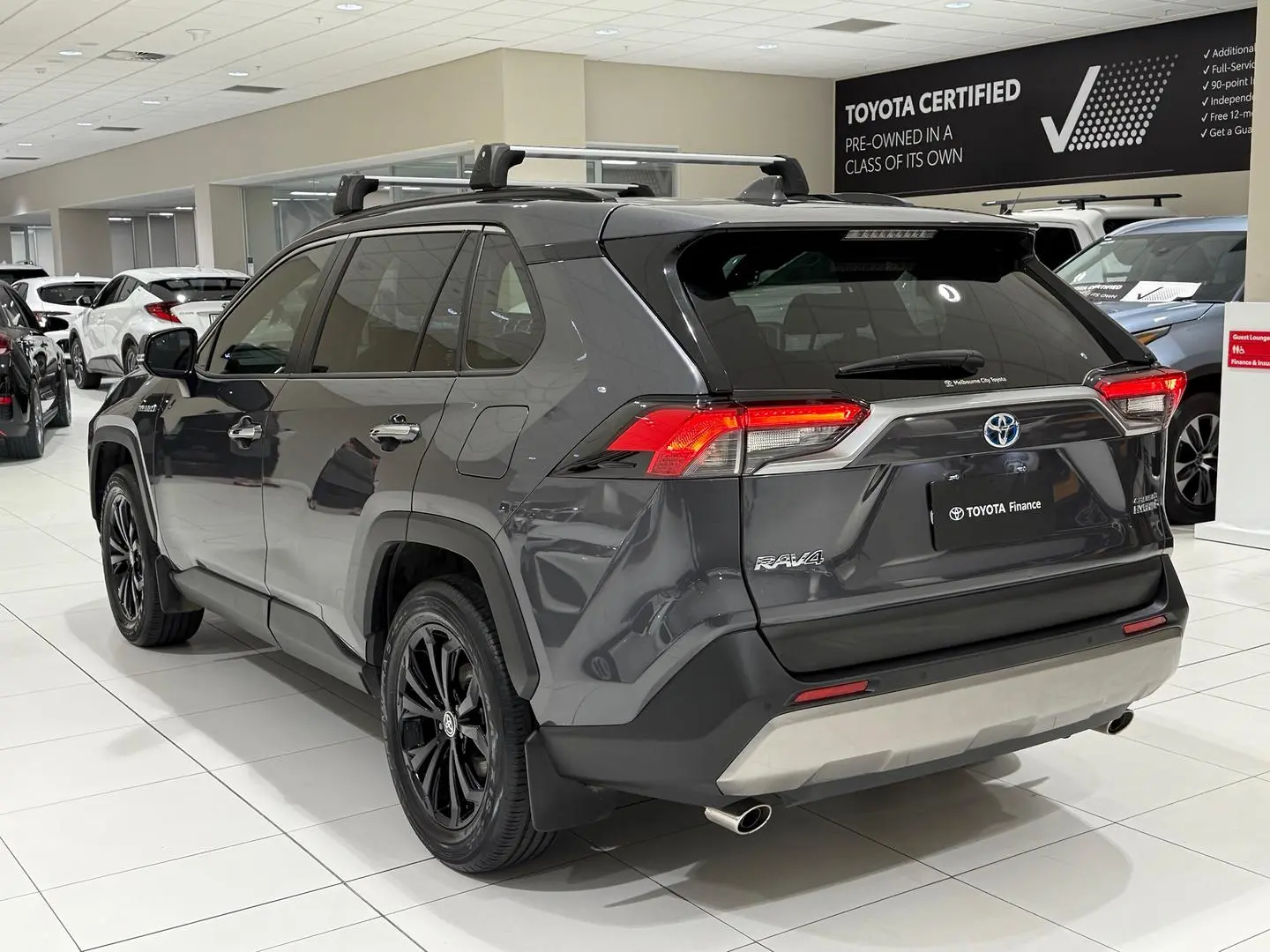 2024 Toyota RAV4 Gallery Image 8