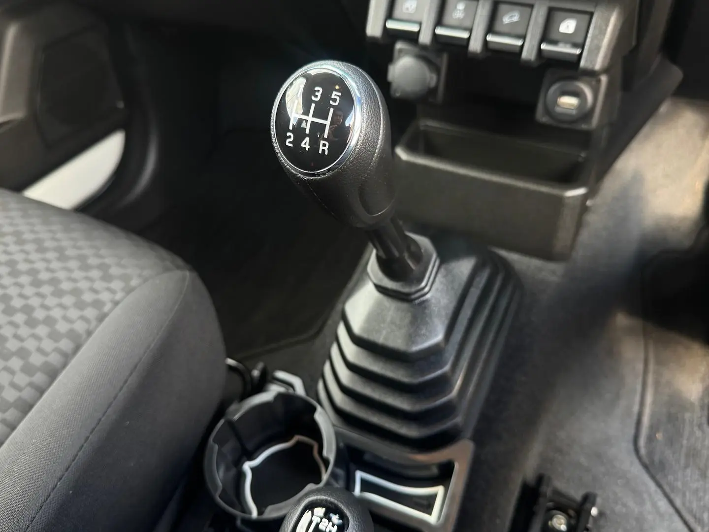 2023 Suzuki Jimny Gallery Image 15