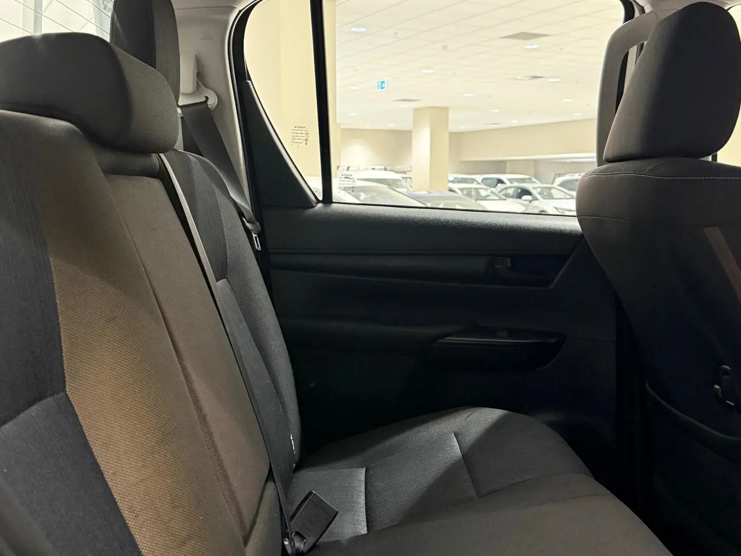 2019 Toyota Hilux Gallery Image 16