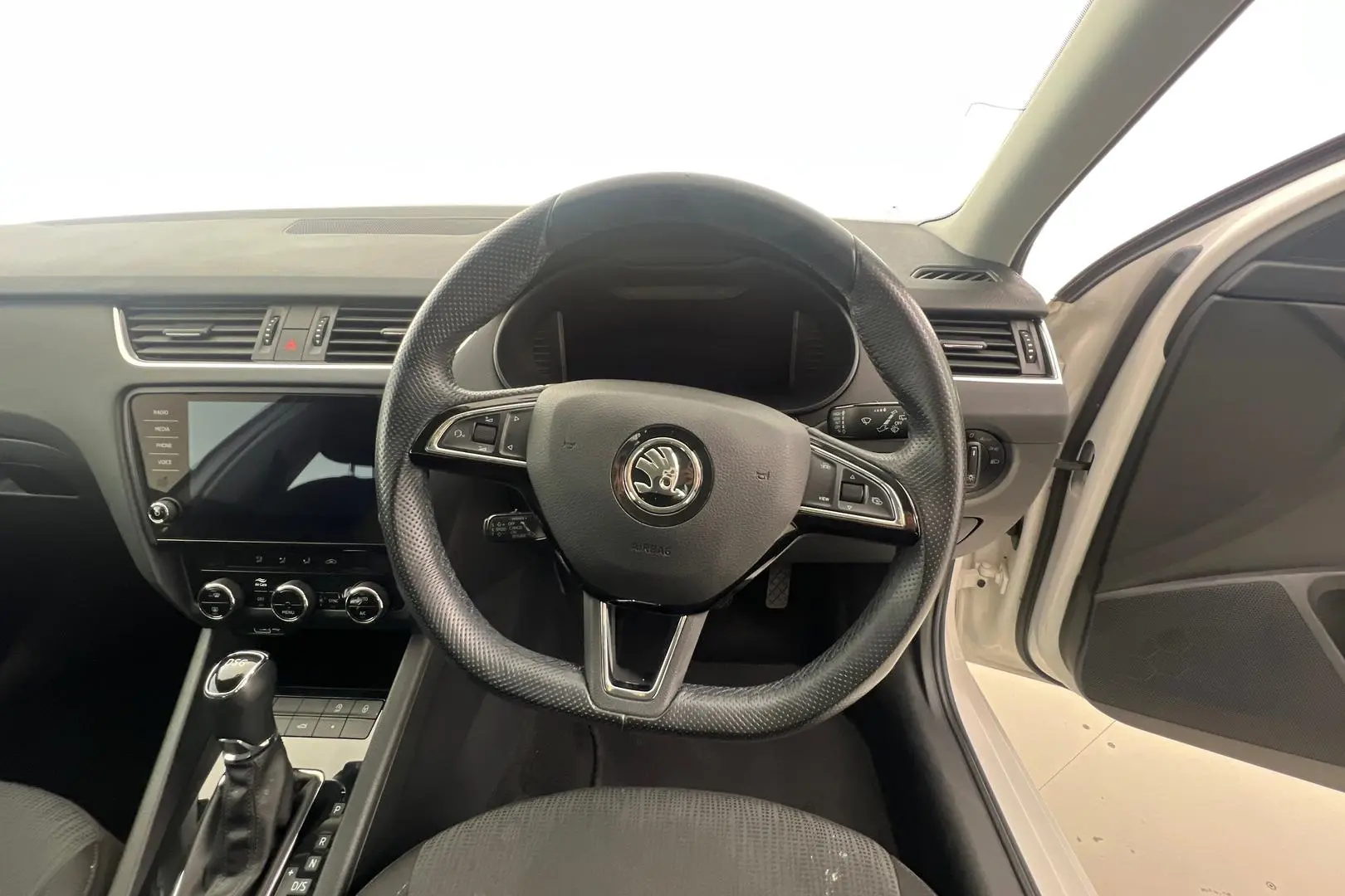 2020 SKODA Octavia Gallery Image 13