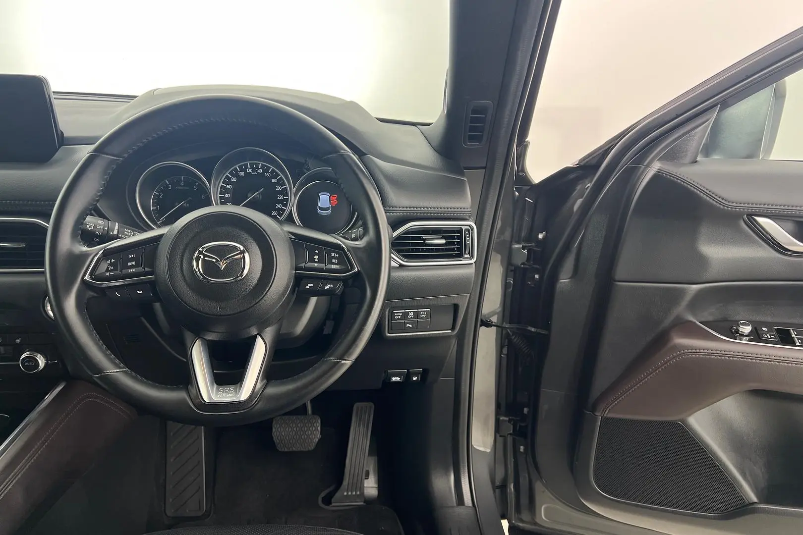 2022 Mazda CX-8 Gallery Image 12