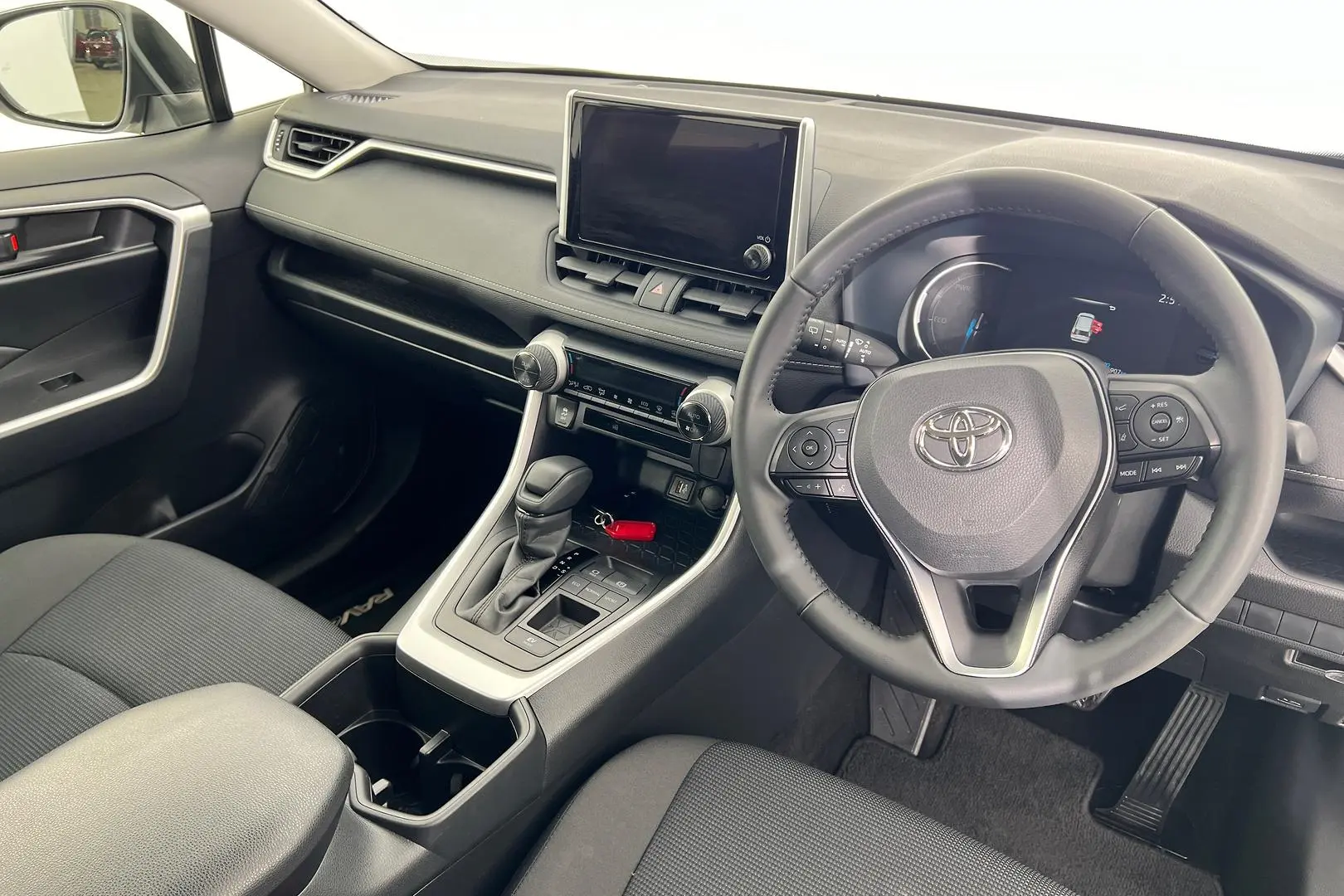 2024 Toyota RAV4 Gallery Image 10