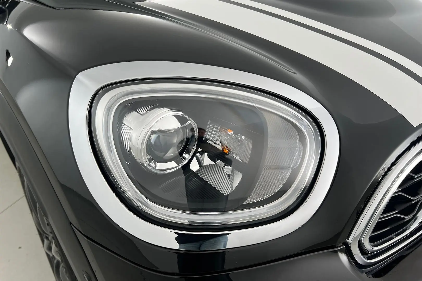 2017 MINI Countryman Gallery Image 16