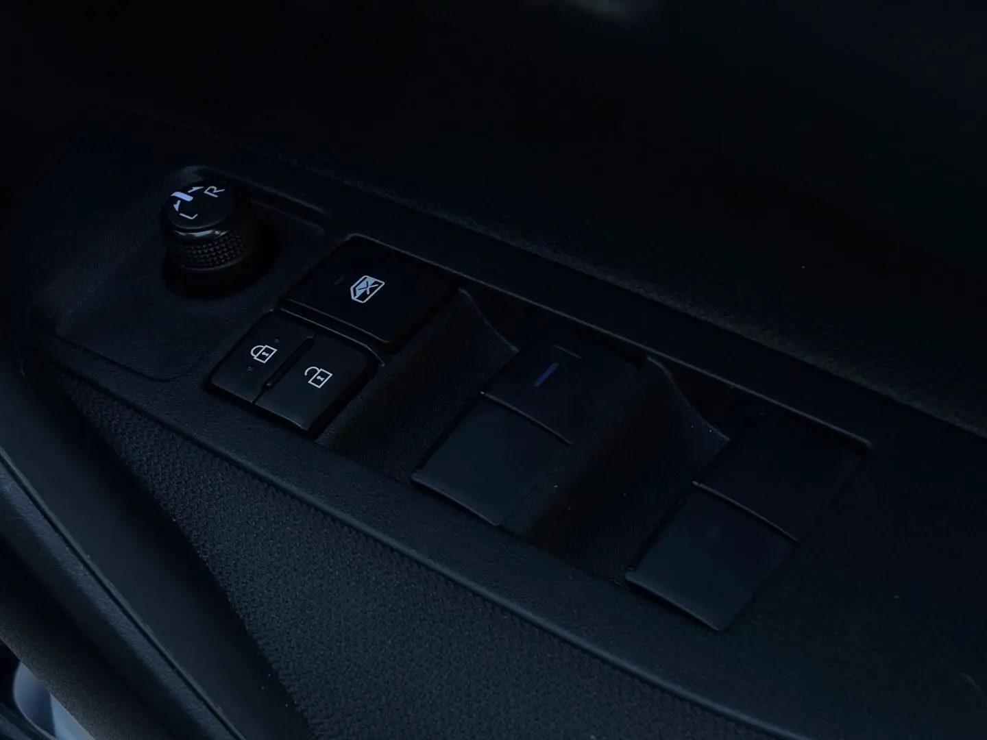 2022 Toyota Corolla Gallery Image 24