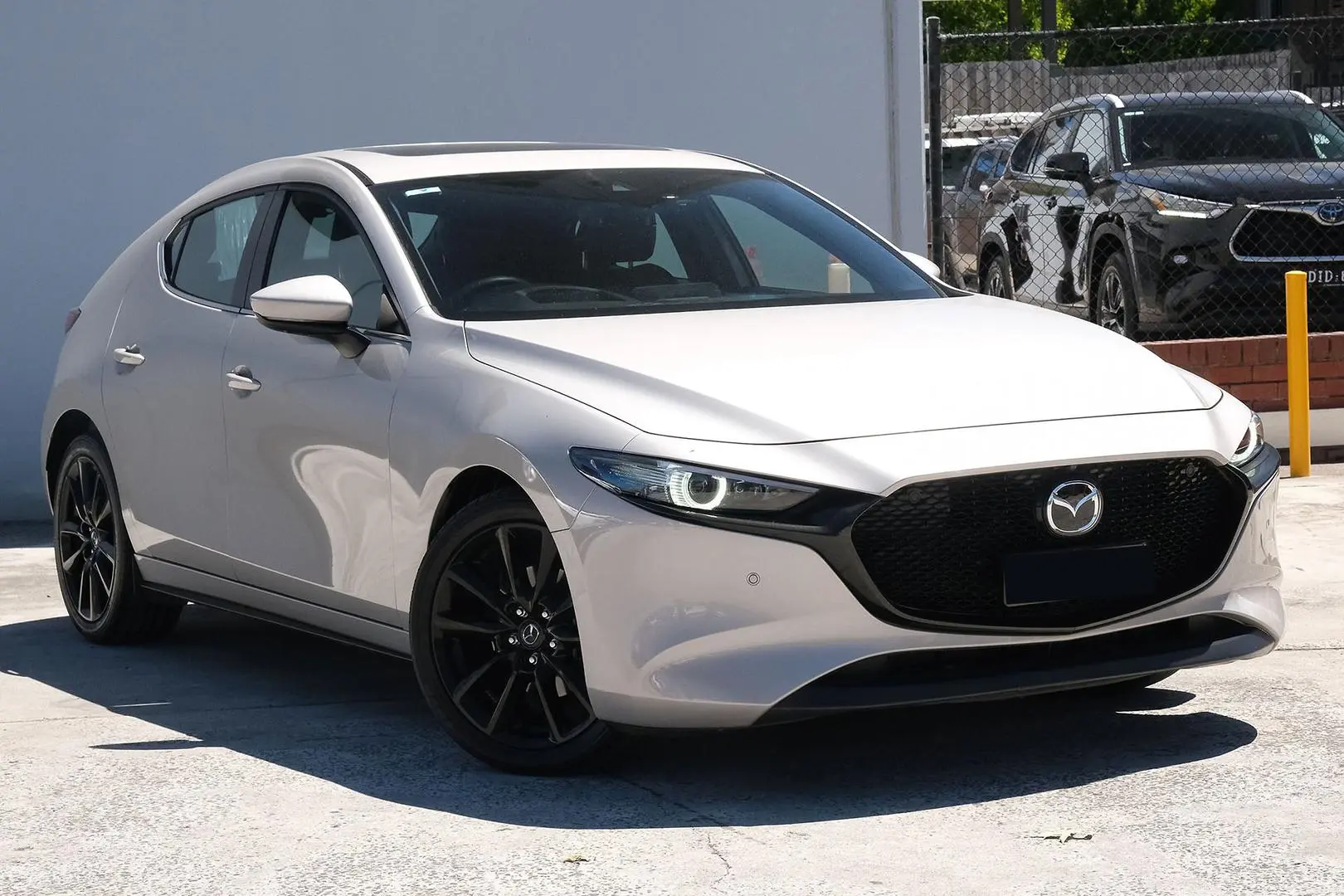 2022 Mazda 3 Gallery Image 1