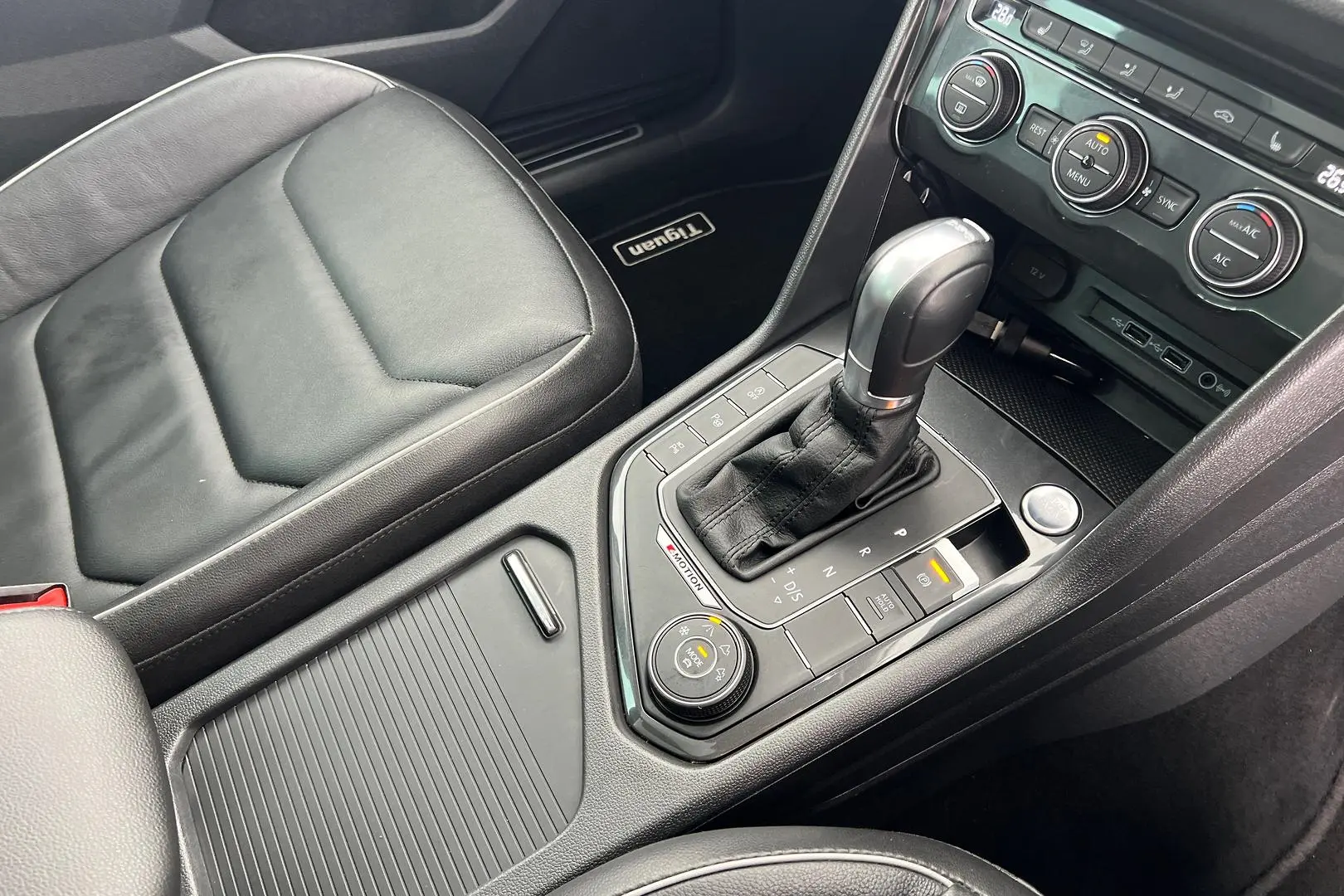 2019 Volkswagen Tiguan Gallery Image 18