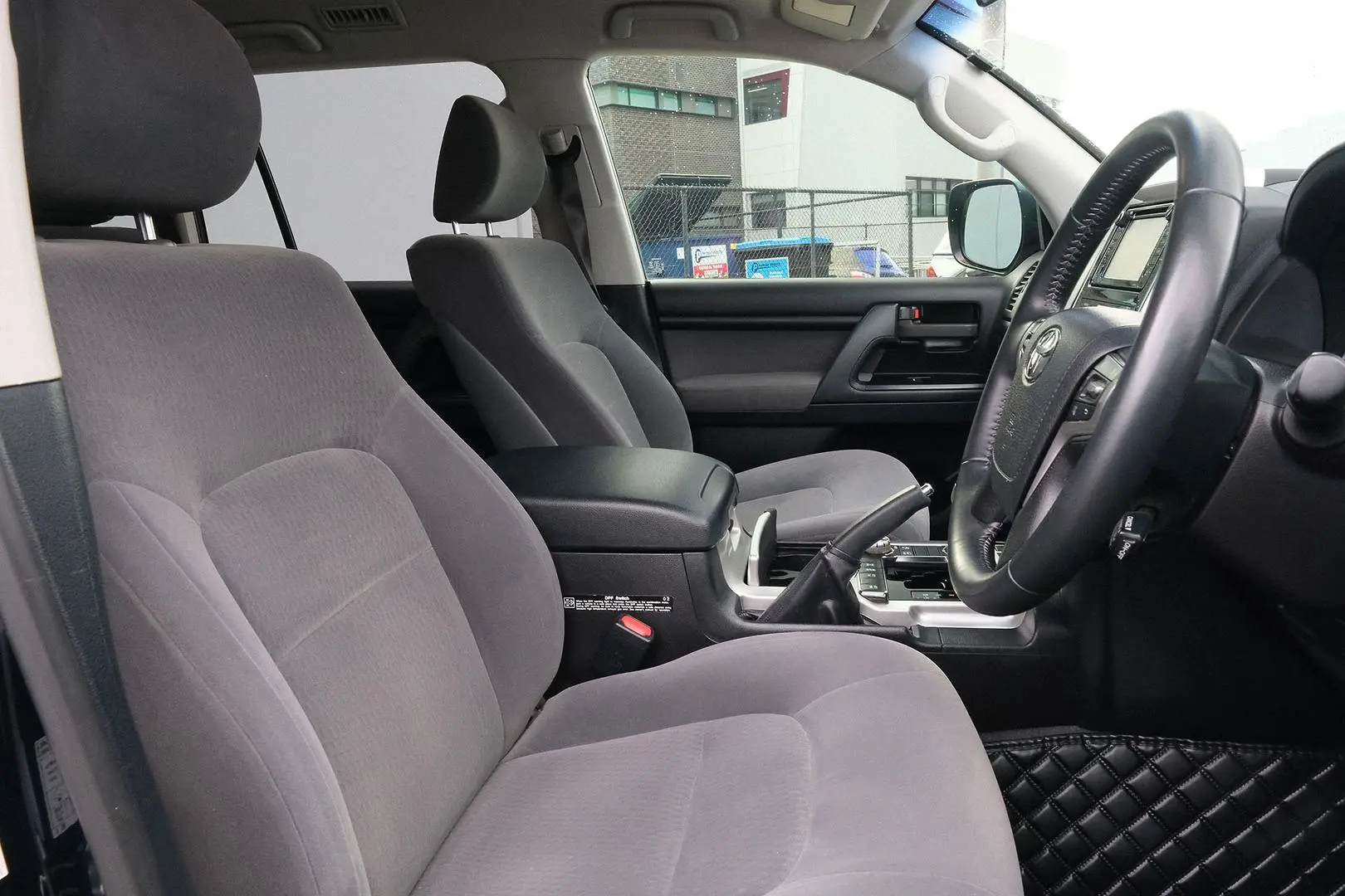 2018 Toyota Landcruiser Gallery Image 14