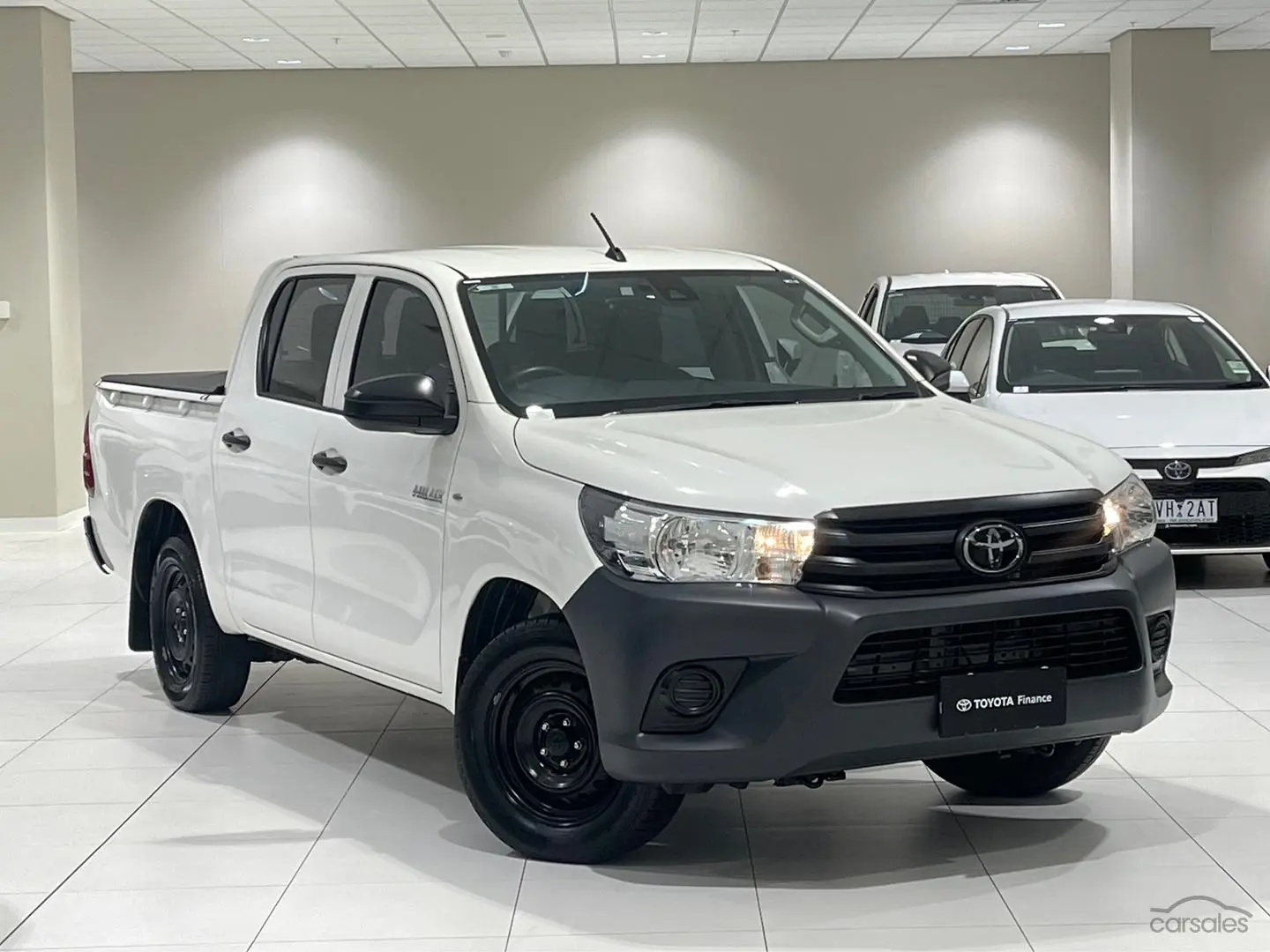 2021 Toyota Hilux Image 1