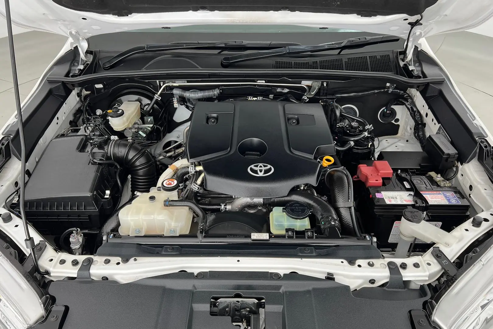 2018 Toyota Hilux Gallery Image 21