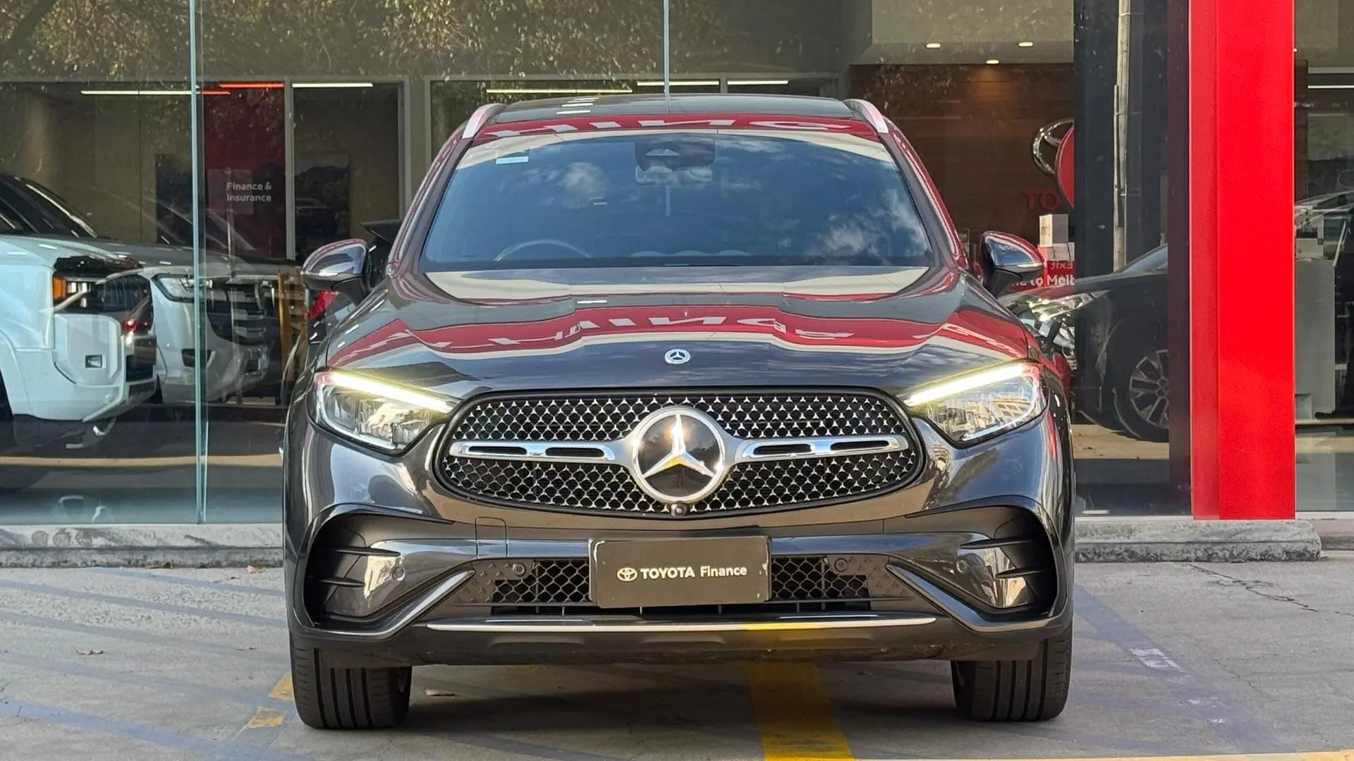 2023 Mercedes-Benz GLC-Class Gallery Image 11