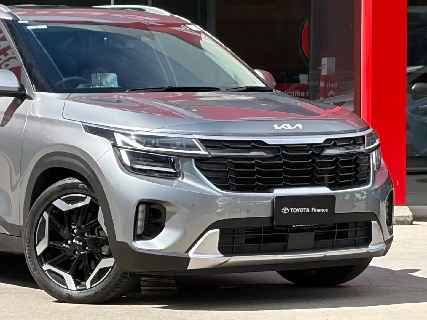 2023 Kia Seltos Gallery Image 4