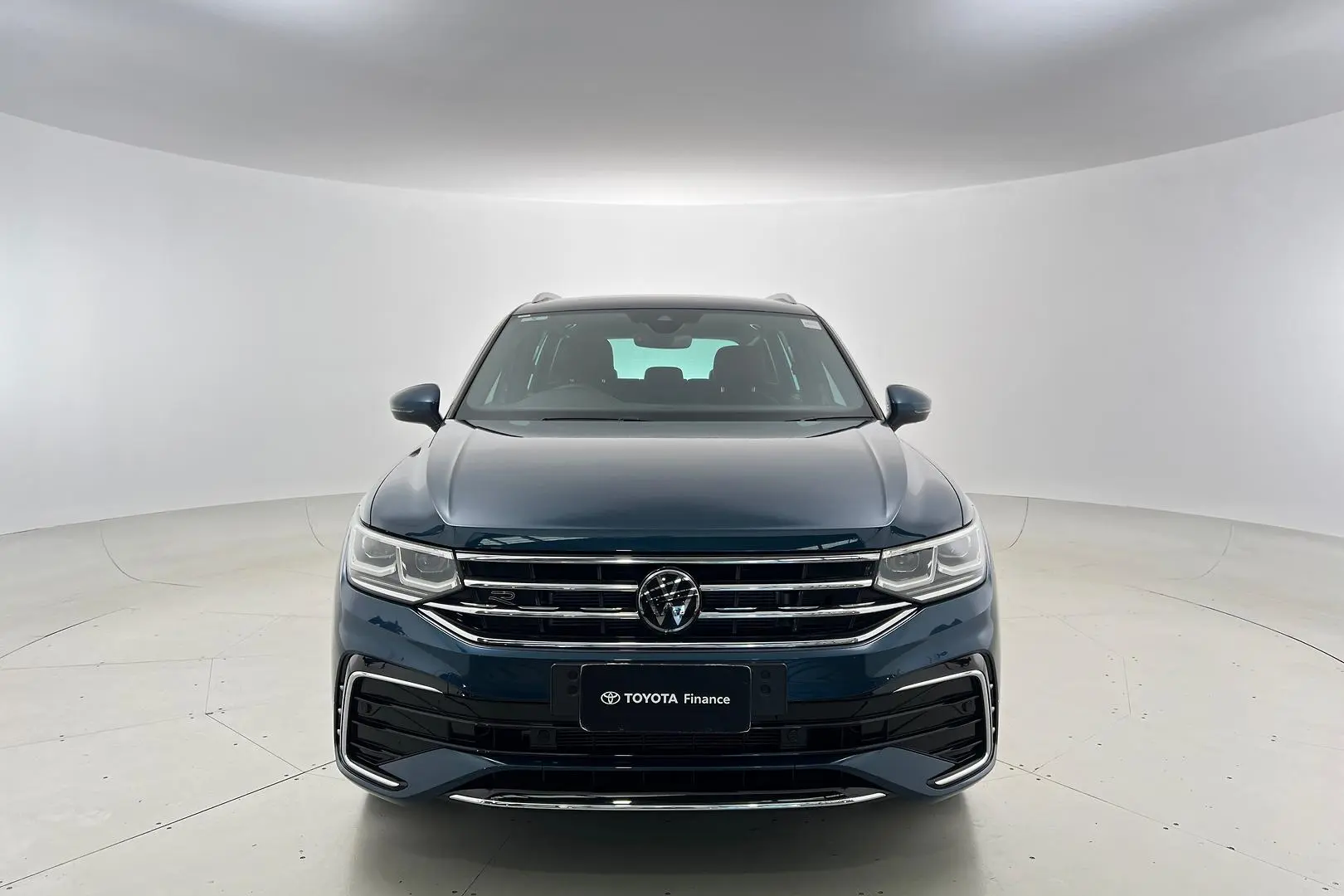 2023 Volkswagen Tiguan Gallery Image 6