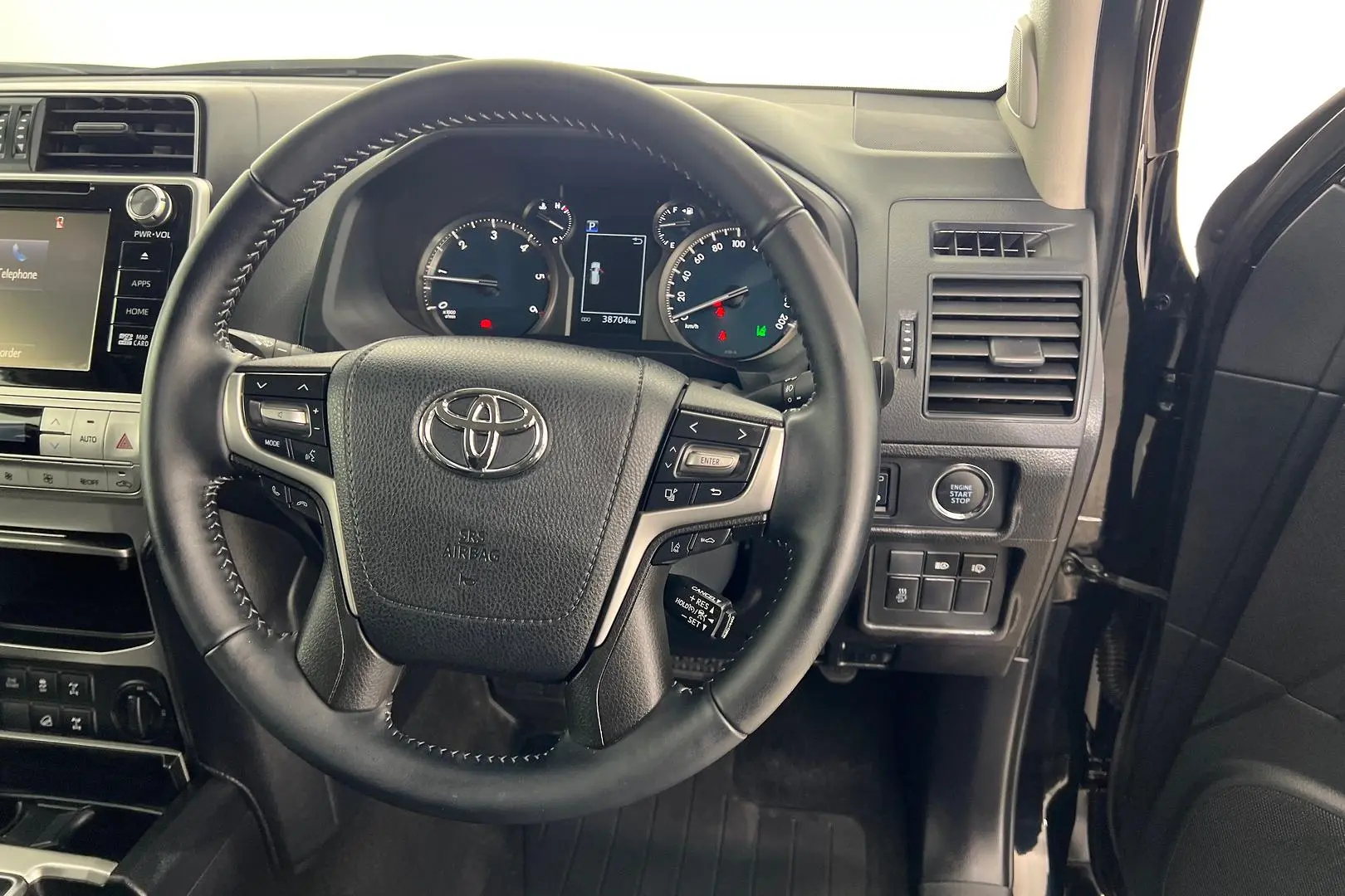 2018 Toyota Landcruiser Prado Gallery Image 15