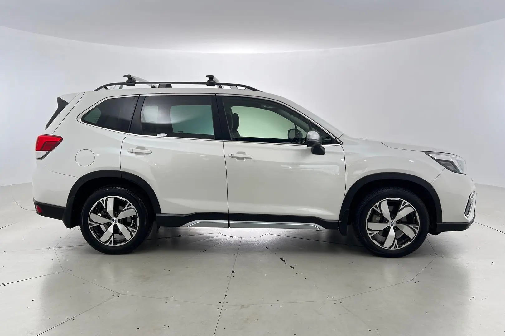 2021 Subaru Forester Gallery Image 2