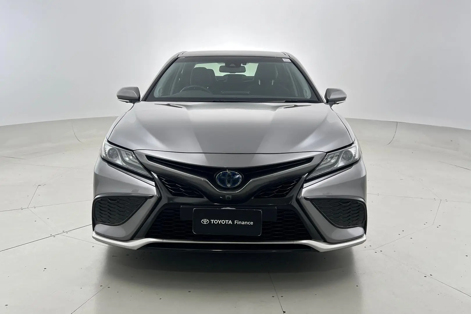 2023 Toyota Camry Gallery Image 3