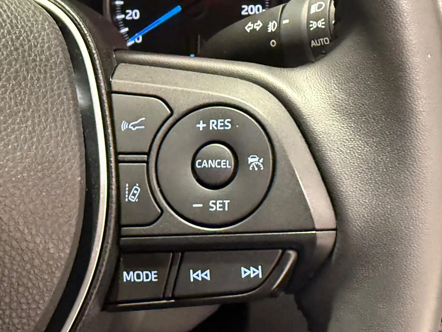 2020 Toyota RAV4 Gallery Image 18