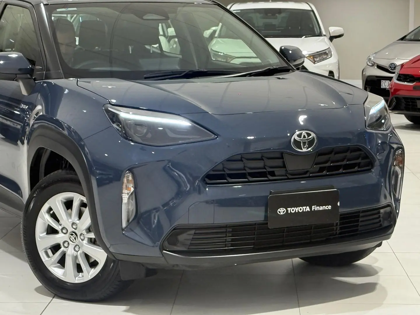 2024 Toyota Yaris Cross Gallery Image 3