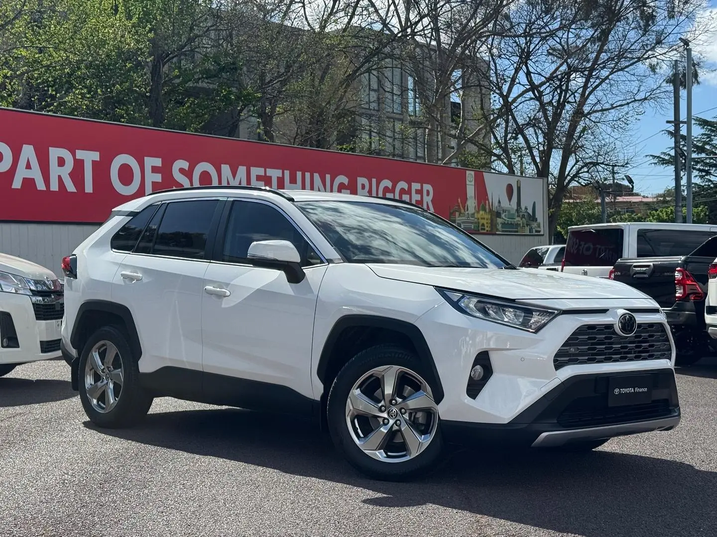 2021 Toyota RAV4 Gallery Image 1