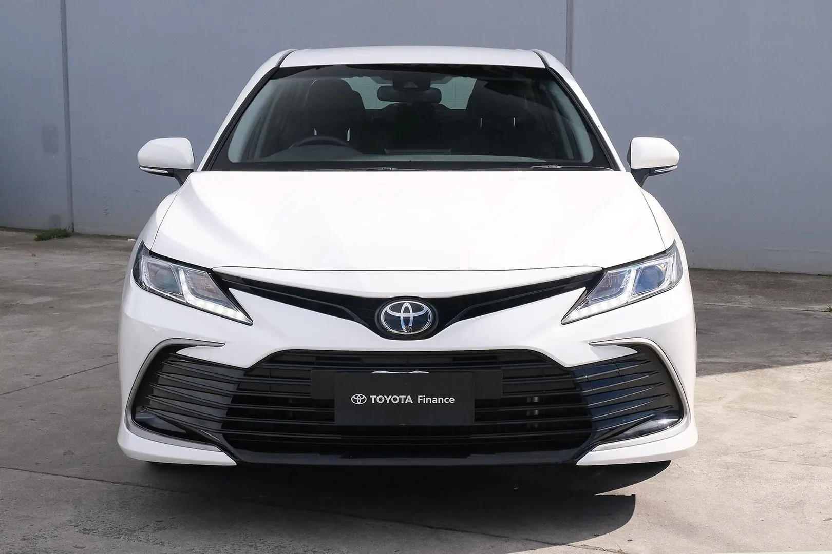 2024 Toyota Camry Gallery Image 3