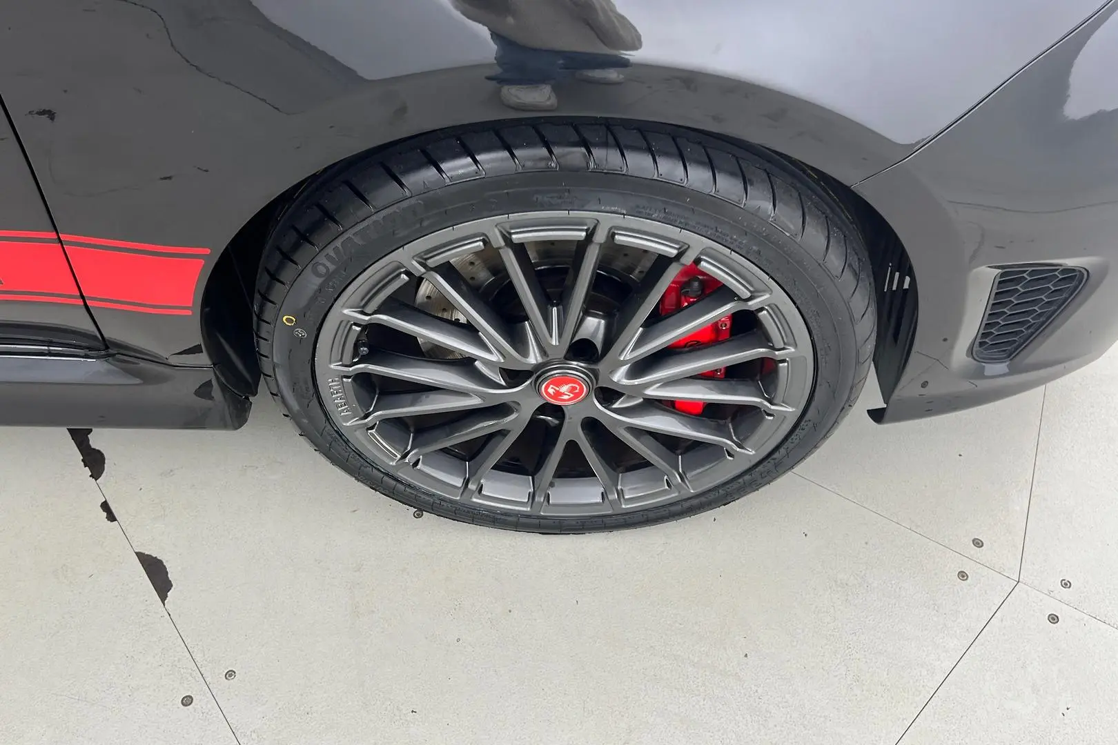 2021 Abarth 595 Gallery Image 21