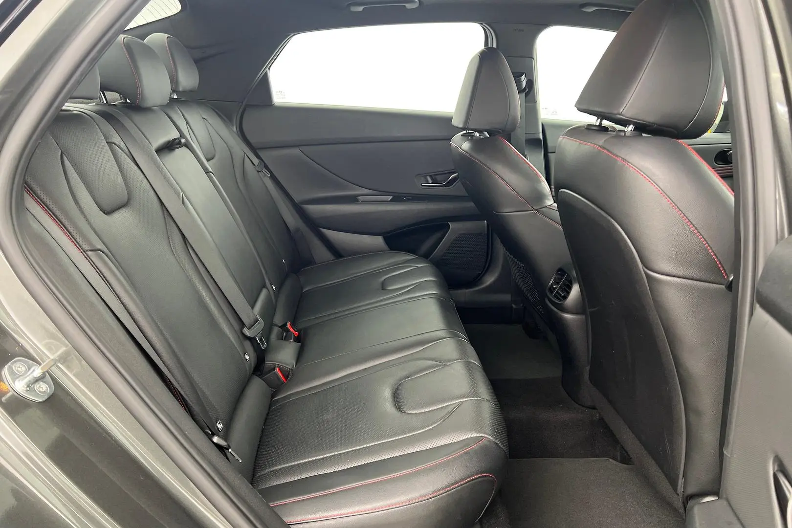 2021 Hyundai i30 Gallery Image 11