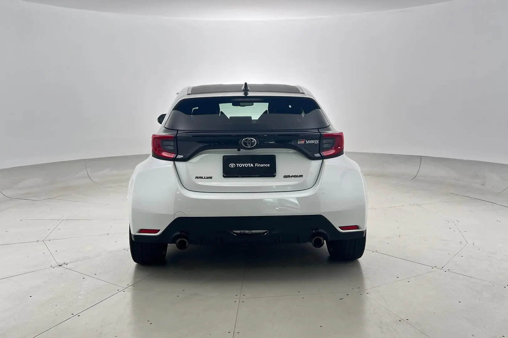 2021 Toyota Yaris Gallery Image 6