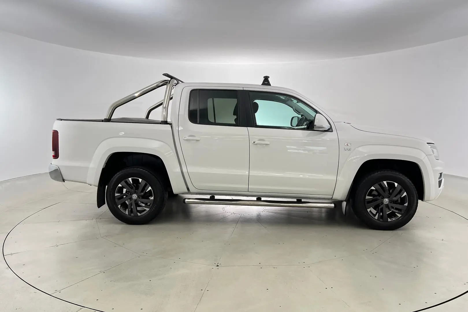 2022 Volkswagen Amarok Gallery Image 5