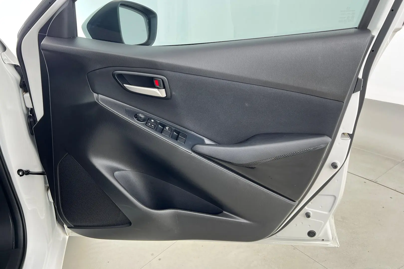 2018 Mazda 2 Gallery Image 12