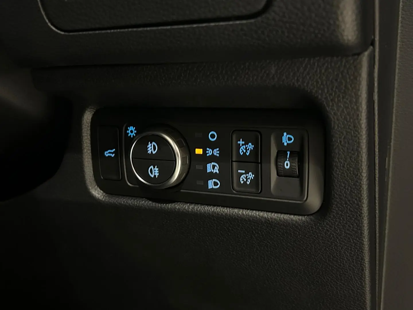 2023 Ford Everest Gallery Image 27