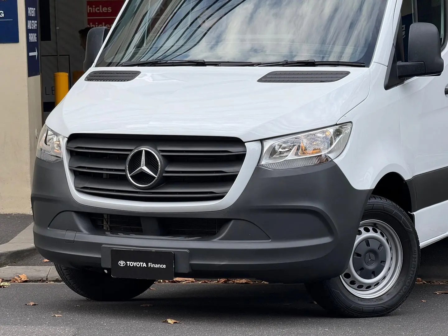 2023 Mercedes-Benz Sprinter Gallery Image 7