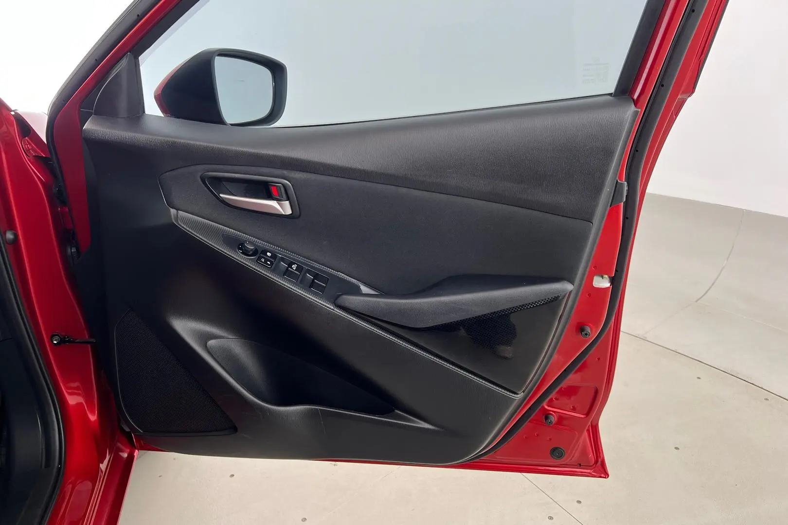 2019 Mazda 2 Gallery Image 13