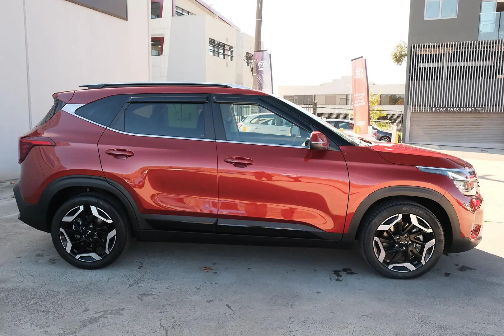 2023 Kia Seltos Gallery Image 5