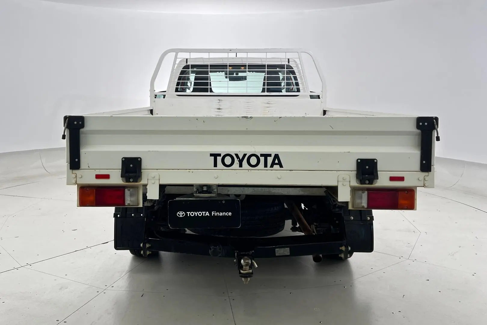 2020 Toyota Hilux Gallery Image 7
