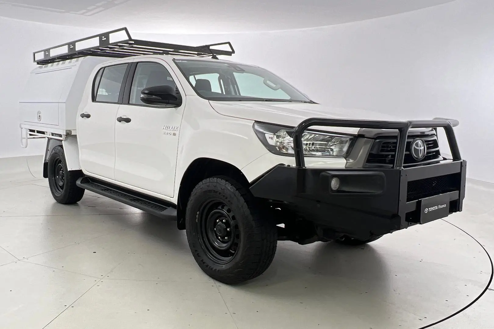2020 Toyota Hilux Gallery Image 1
