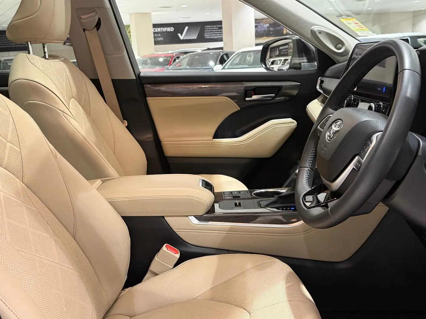 2024 Toyota Kluger Gallery Image 12