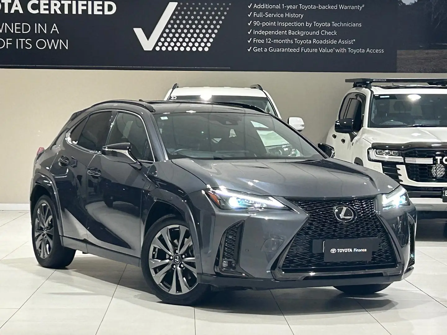 2023 Lexus UX Gallery Image 1